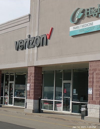 Cell Phone Store «Verizon Authorized Retailer - Wireless Zone», reviews and photos, 812 Vanderbilt Rd, Connellsville, PA 15425, USA