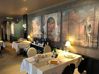 Atmosphère du Restaurant Bistrot Le Petit Cep à Thoiry - n°10