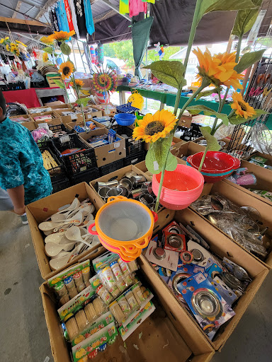 Flea Market «Parkland Flea Market & Restaurant», reviews and photos, 4994 Murfreesboro Rd, Lebanon, TN 37090, USA