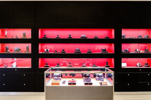 Camera Store «Leica Store Miami», reviews and photos, 372 Miracle Mile, Coral Gables, FL 33134, USA