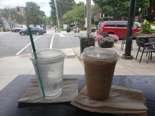Coffee Shop «Starbucks», reviews and photos, 38 South La Grange Road, La Grange, IL 60525, USA