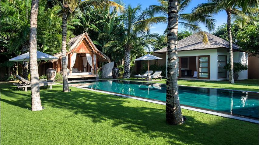 Villa Tiga Puluh - Kuta