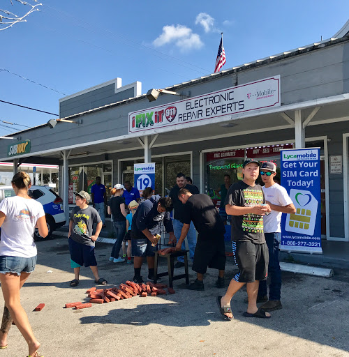 Electronics Repair Shop «iFixit911 Phone, PC, Tablet & Electronics Repairs», reviews and photos, 4008 SW 64th Ave, Davie, FL 33314, USA