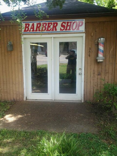 Barber Shop «North End Barber Shop», reviews and photos, 306 1st St, Lawrenceburg, TN 38464, USA