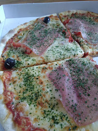 Plats et boissons du Pizzeria Star pizza à Saint-Cyr-sur-Loire - n°2
