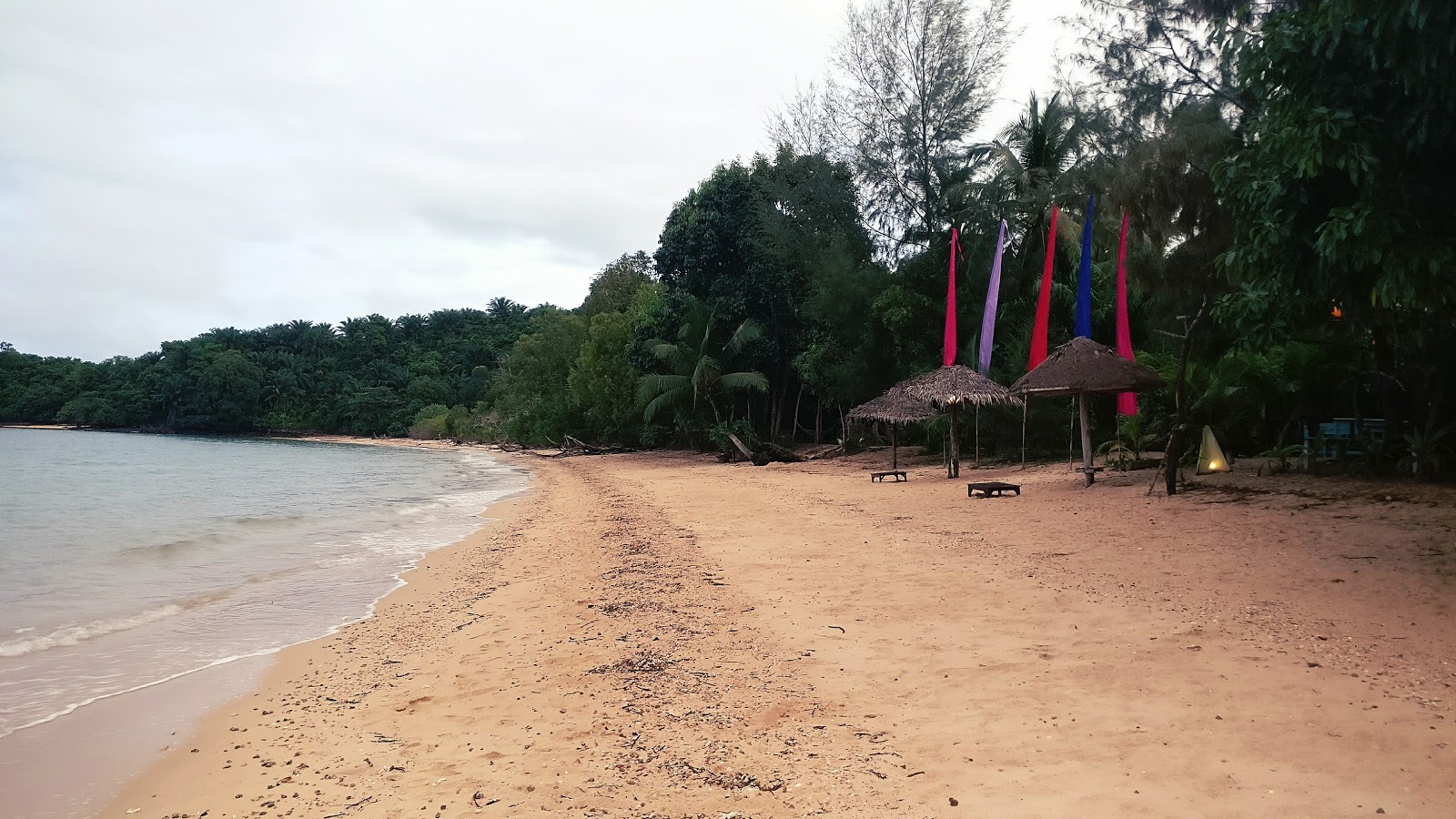 Mueang Beach'in fotoğrafı çok temiz temizlik seviyesi ile