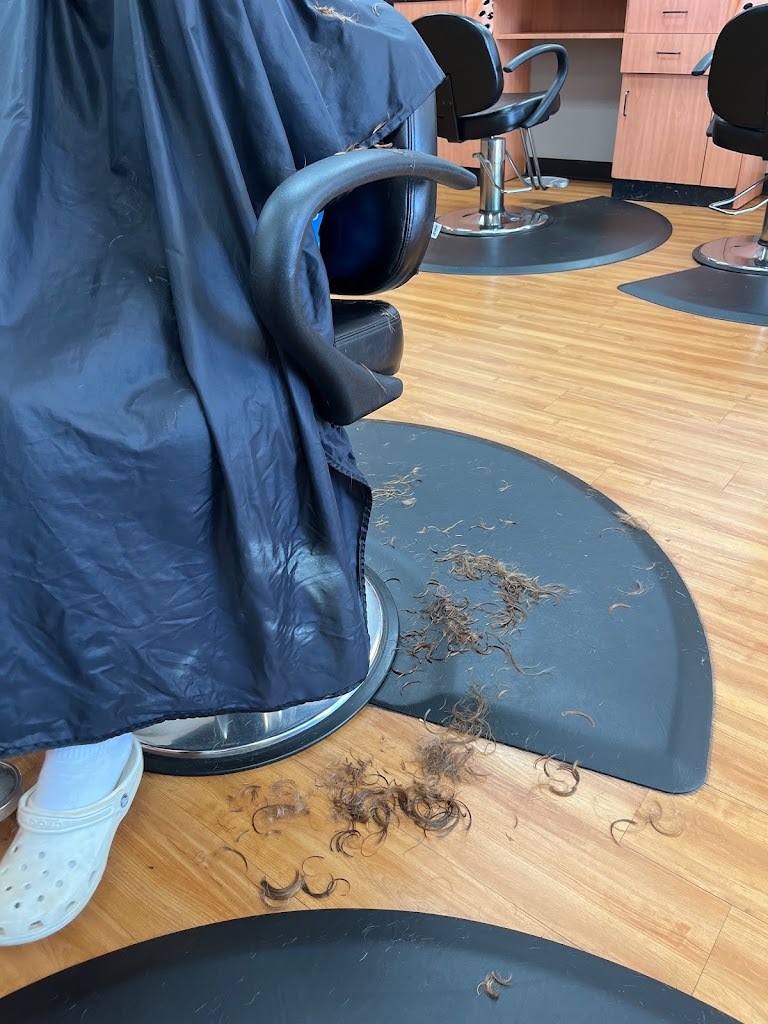 Cost Cutters Maumee, OH 43537 Services and Reviews