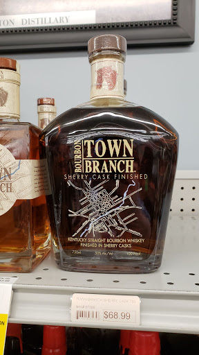 Liquor Store «Evergreen Liquors», reviews and photos, 12017 Shelbyville Rd, Louisville, KY 40243, USA