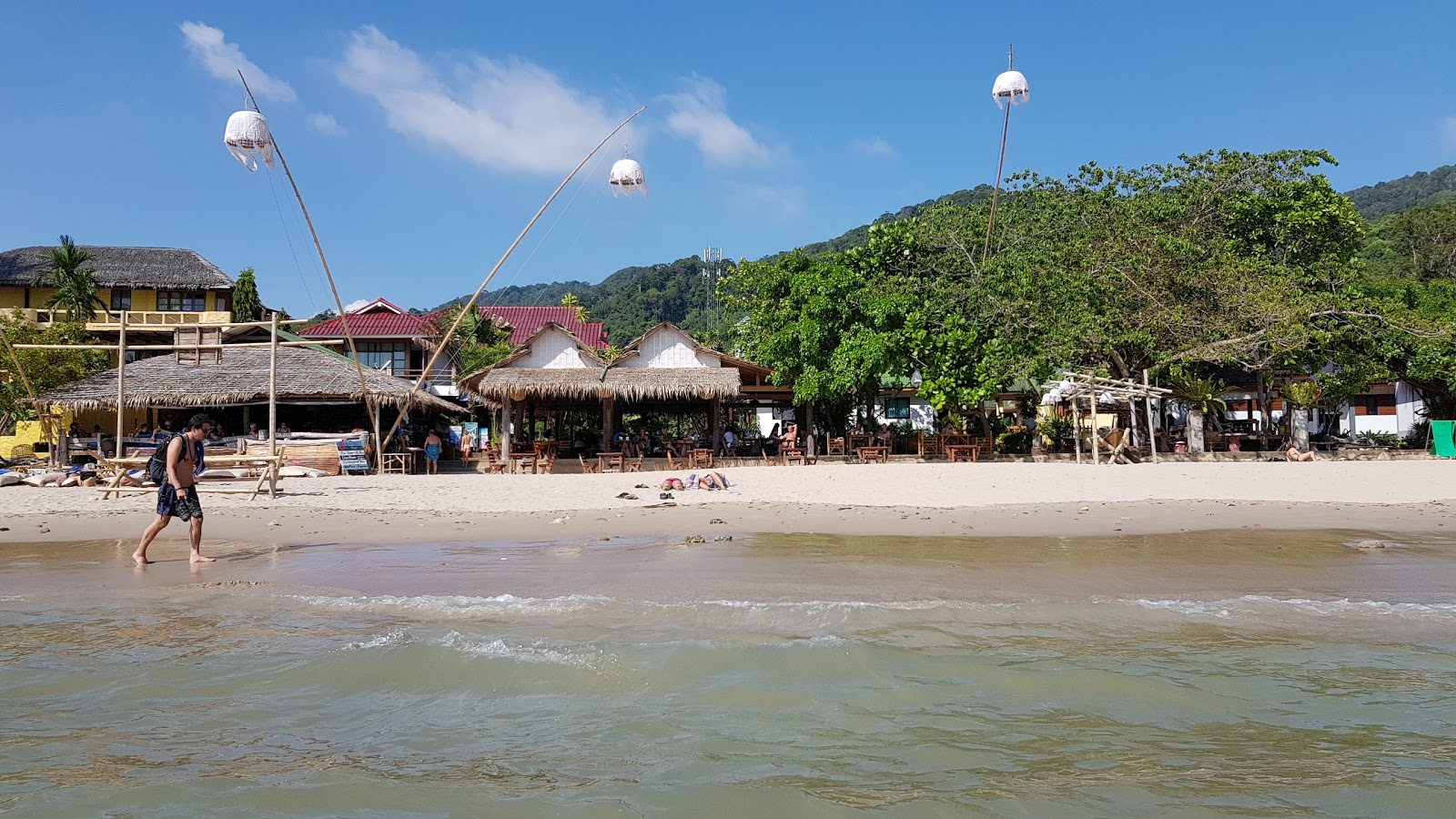 Fotografie cu Bakantiang Beach - locul popular printre cunoscătorii de relaxare