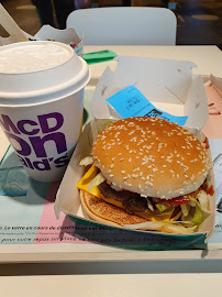 Cheeseburger du Restauration rapide McDonald's Pontarlier - n°15