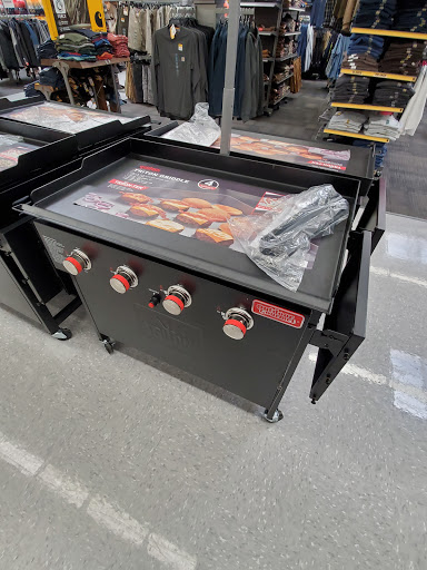 Sporting Goods Store «Academy Sports + Outdoors», reviews and photos, 4627 East Sam Houston Pkwy S, Pasadena, TX 77505, USA