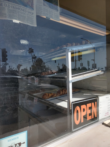 Donut Shop «Star Dust Donut Shop», reviews and photos, 698 CA-75, Imperial Beach, CA 91932, USA