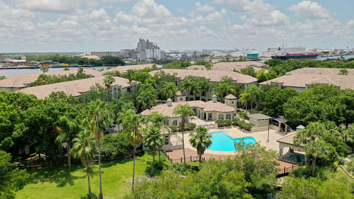 Convenience Store «The Market at Harbour Place», reviews and photos, 401 Channelside Walk Way, Tampa, FL 33602, USA