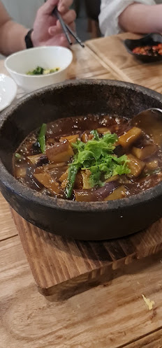 454 Race Course Rd, Singapore 218697