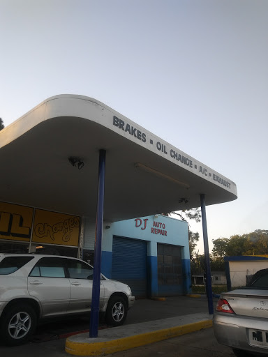 Auto Repair Shop «DJ Auto Repair», reviews and photos, 121 S Charles Richard Beall Blvd, DeBary, FL 32713, USA