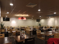 Atmosphère du Restaurant flunch Caen Mondeville - n°16
