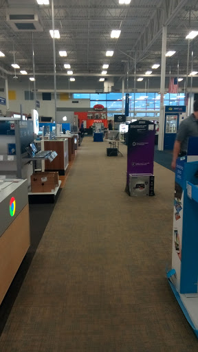 Electronics Store «Best Buy», reviews and photos, 445 Howe Ave, Cuyahoga Falls, OH 44221, USA