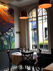 Atmosphère du Restaurant français Le Bel Ami à Le Vésinet - n°7