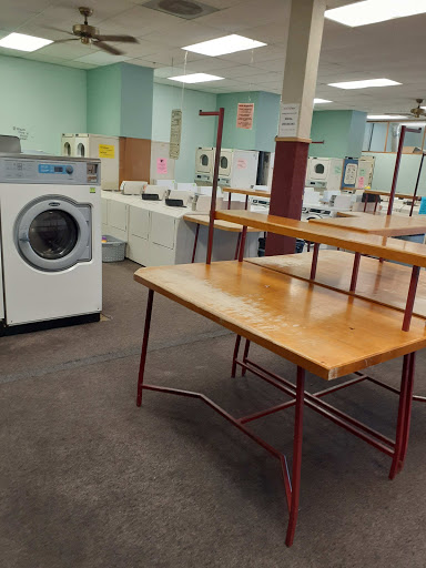 Laundromat «Suds City Depoe», reviews and photos, 1785 Lancaster Dr NE, Salem, OR 97305, USA