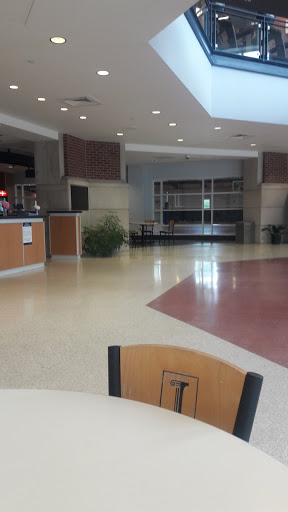 Recreation Center «Campus Recreation Center East», reviews and photos, 1102 W Gregory Dr, Urbana, IL 61801, USA