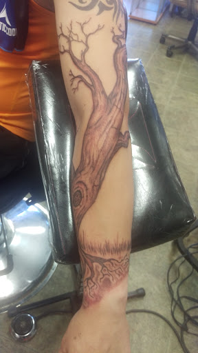 Tattoo Shop «3 Layers Deep Tattoo», reviews and photos, 33100 Pacific Hwy S #8, Federal Way, WA 98003, USA