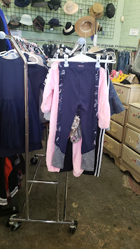 Thrift Store «Bnai Tzedukah Thrift Store», reviews and photos, 203 Sheridan Blvd, Inwood, NY 11096, USA