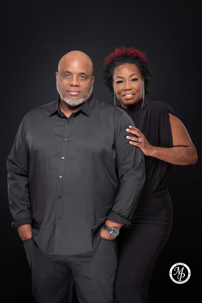 All Dolled Up Unisex Salons and Stores 32765