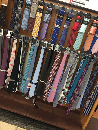 Clothing Store «Burlington Coat Factory», reviews and photos, 325 US-202, Flemington, NJ 08822, USA