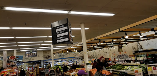 Asian Grocery Store «Lotte Plaza Market - Ashburn», reviews and photos, 43930 Farmwell Hunt Plaza #100, Ashburn, VA 20147, USA