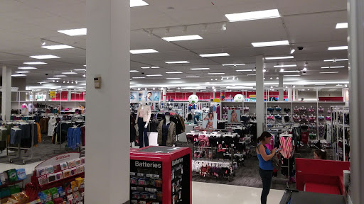 Department Store «Target», reviews and photos, 100 Willow St, Farmingdale, NY 11735, USA