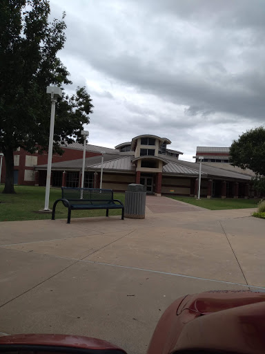 Recreation Center «Lee Park Recreation Center», reviews and photos, 3000 Pamela Dr, Irving, TX 75062, USA