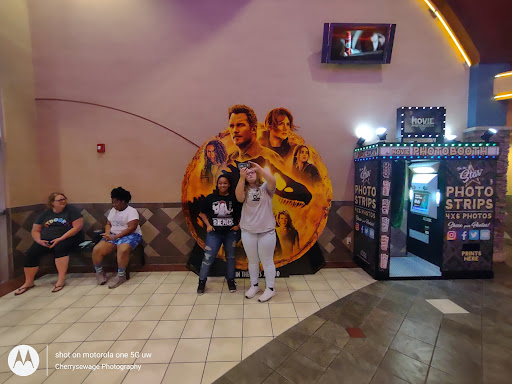 Movie Theater «Regal Cinemas River Ridge 14», reviews and photos, 3411 Candlers Mountain Rd, Lynchburg, VA 24502, USA