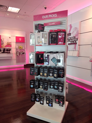 Cell Phone Store «T-Mobile», reviews and photos, 100 Promenade Pkwy A, Fayetteville, GA 30214, USA