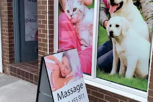 Happy massage image