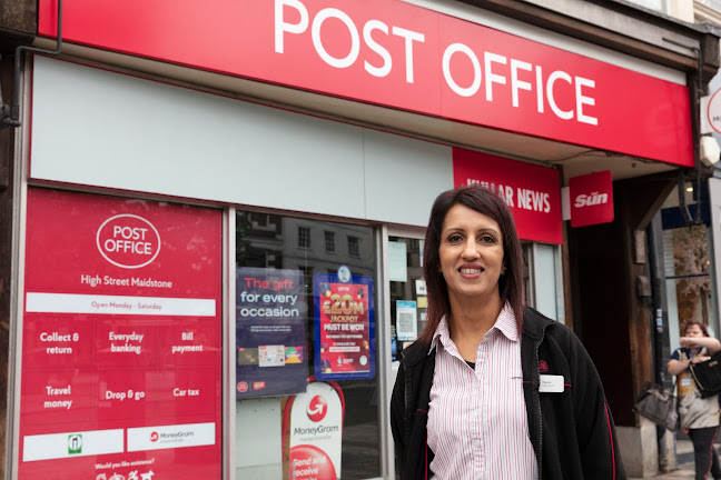 Maidstone Post Office - Post office