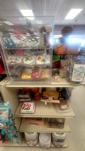 Pet Supply Store «Pet Supply», reviews and photos, 18545 Brookhurst St, Fountain Valley, CA 92708, USA
