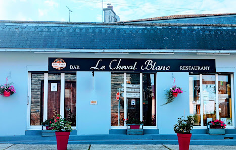 Restaurant Le Cheval Blanc, Bistrot de Pays 11 Rue d'Amiens, 80260 Naours