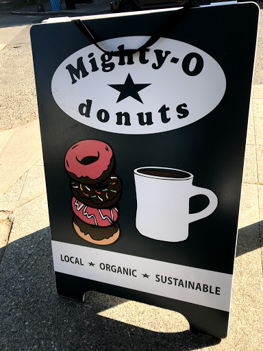 Donut Shop «Mighty-O Donuts Greenlake», reviews and photos, 2110 N 55th St, Seattle, WA 98103, USA