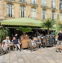 Atmosphère du Restaurant ÉDOUARD VINS ET COMESTIBLES à Bordeaux - n°2