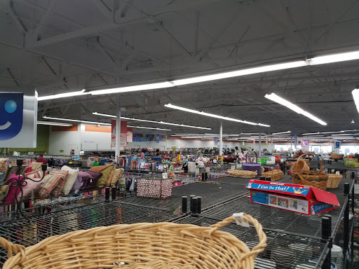 Thrift Store «Goodwill Retail Store & Donation Center», reviews and photos