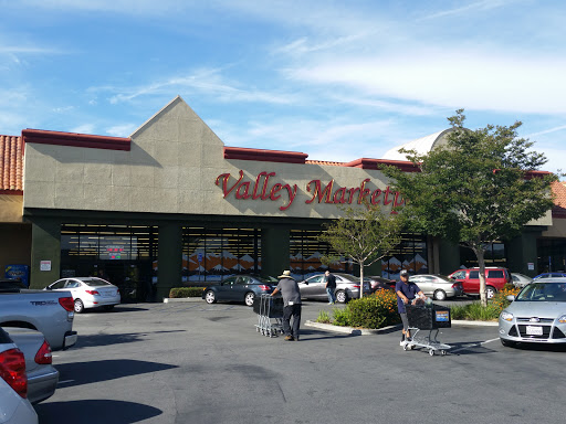 Grocery Store «Valley Marketplace Simi Valley», reviews and photos, 1117 E Los Angeles Ave, Simi Valley, CA 93065, USA