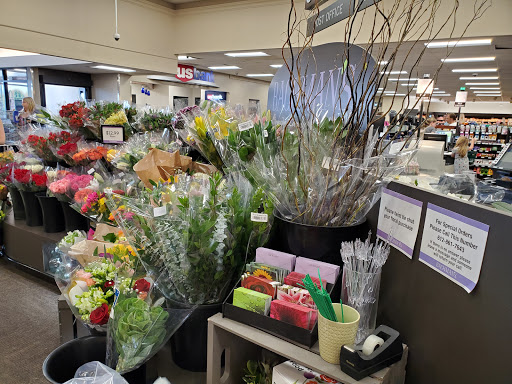 Grocery Store «Lunds & Byerlys Chanhassen», reviews and photos, 800 W 78th St, Chanhassen, MN 55317, USA