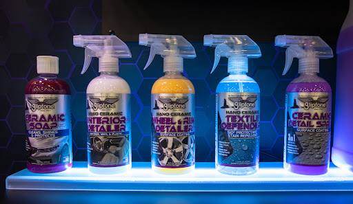 Gliptone and  Inc. en Ronkonkoma