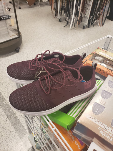 Shopping Mall «Vacaville Commons Shopping Center», reviews and photos, 2098 Harbison Dr, Vacaville, CA 95687, USA