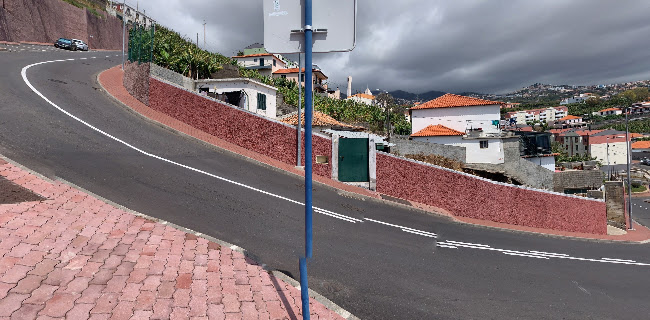 Carpintaria E Marcenaria - João & Tiago, Lda - Funchal