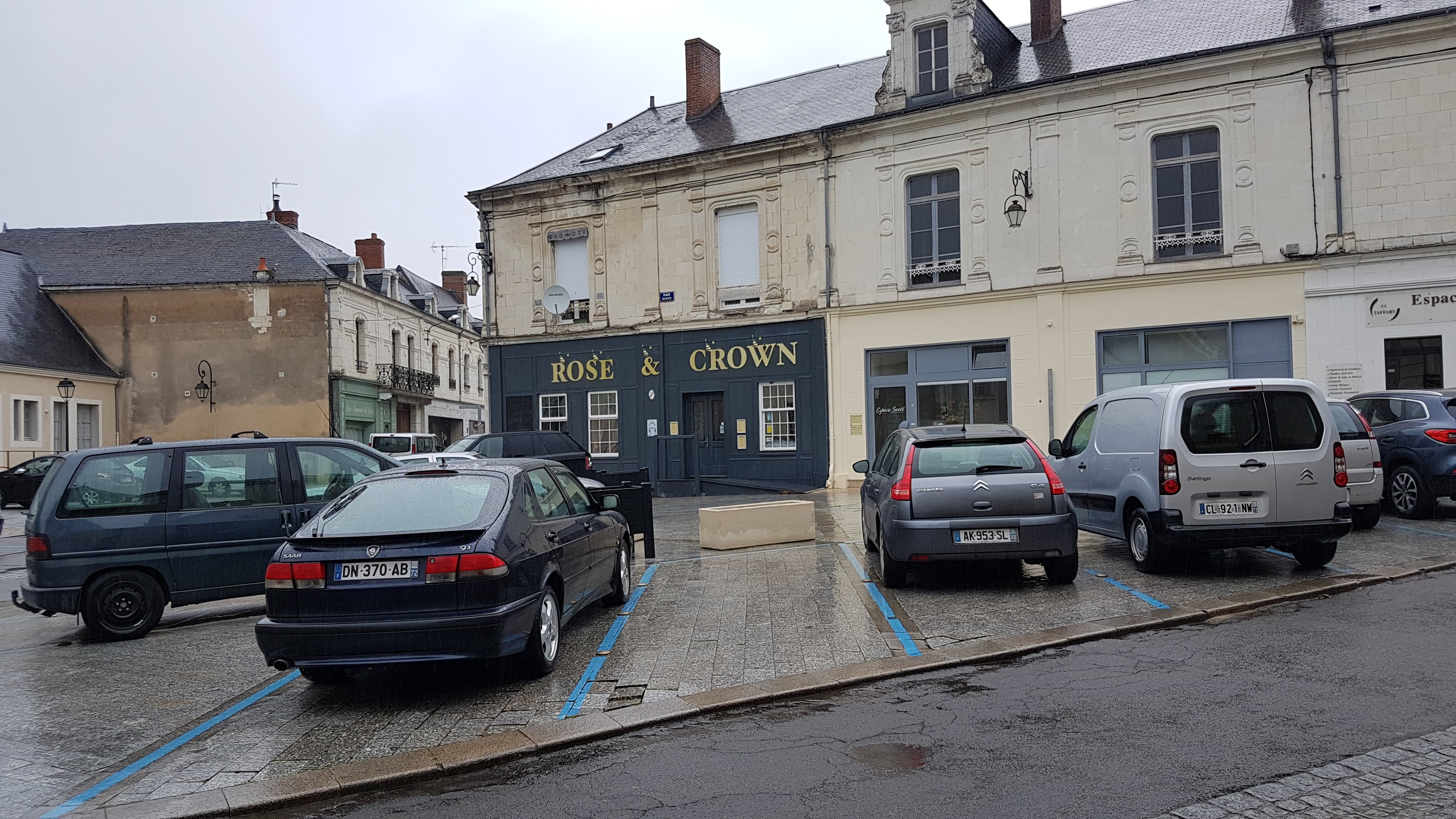 Photo n° 1 de l'avis de Marc.e fait le 17/05/2018 à 04:25