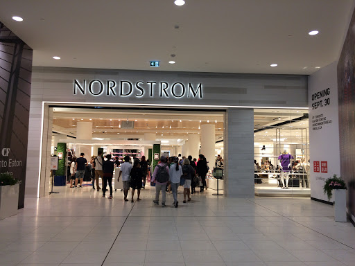 Stores to buy women's pants Toronto