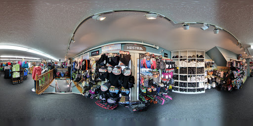 Ski Rental Service «Pinnacle Ski And Sports», reviews and photos, 3391 Mountain Rd, Stowe, VT 05672, USA