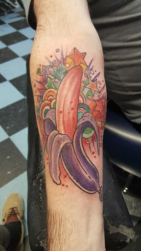 Tattoo Shop «Black Diamond Studios», reviews and photos, 584 W Loudon St, Chambersburg, PA 17201, USA