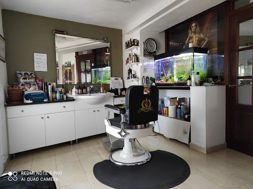 Peluquería Barbería Mario en Zahínos, Badajoz